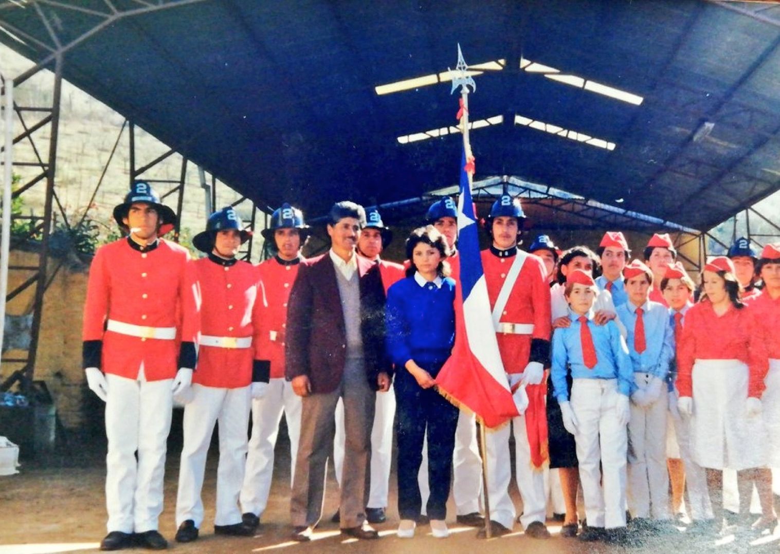 foto voluntario de bomberos